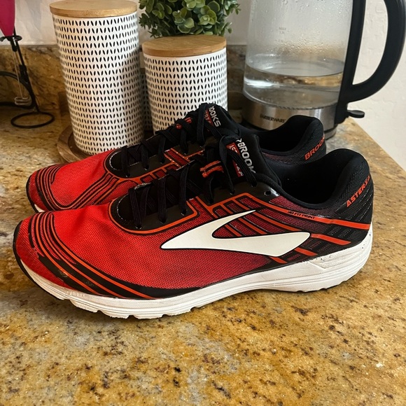 Brooks Asteria size 11.5 - Picture 3 of 11